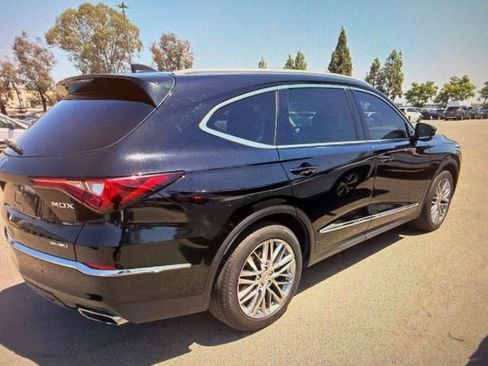 Used 2023 Acura MDX SH-AWD w/ Advance Package image 4