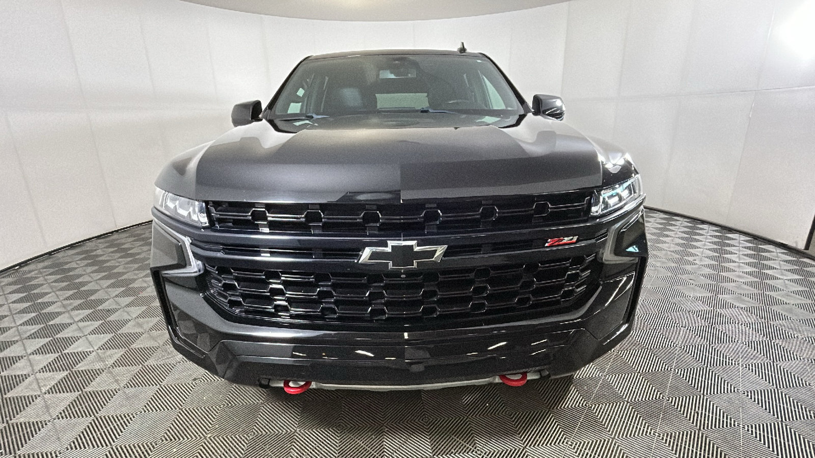 Used 2021 Chevrolet Tahoe Z71 w/ Z71 Signature Package AWD/4WD image 9