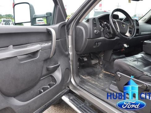 Used 2013 Chevrolet Silverado 2500 LT AWD/4WD image 11