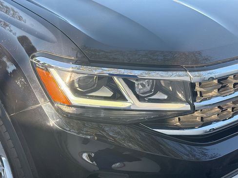 Used 2021 Volkswagen Atlas SE w/ Panoramic Sunroof Package image 35