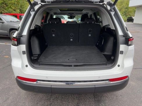 Used 2022 Jeep Grand Cherokee Limited image 4