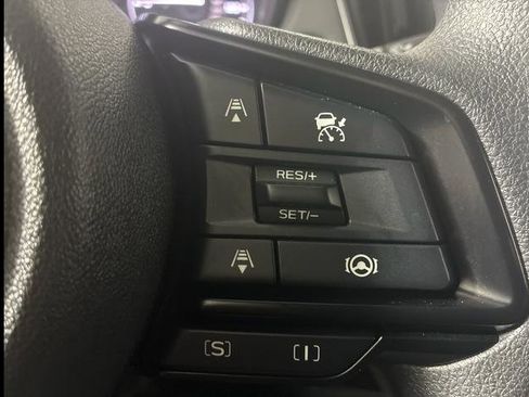 Certified 2025 Subaru Crosstrek 2.0i Premium image 27