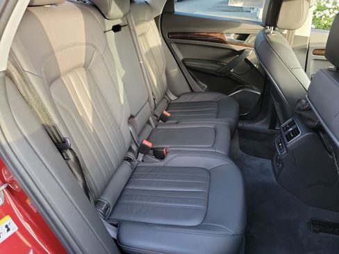 Used 2019 Audi Q5 2.0T Premium Plus w/ Premium Plus Package image 20