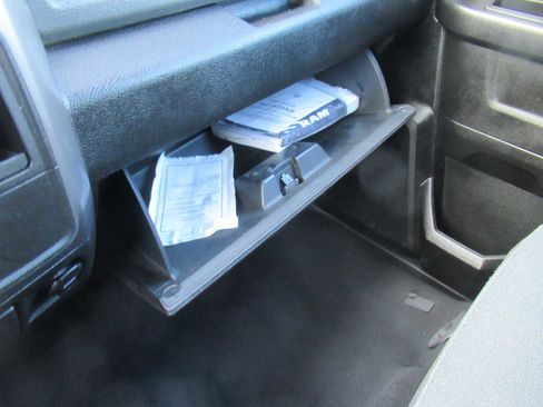 Used 2024 RAM 1500 Classic Warlock image 30