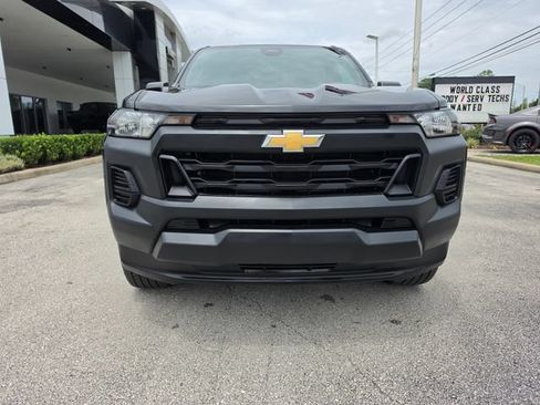 Used 2025 Chevrolet Colorado W/T RWD image 8
