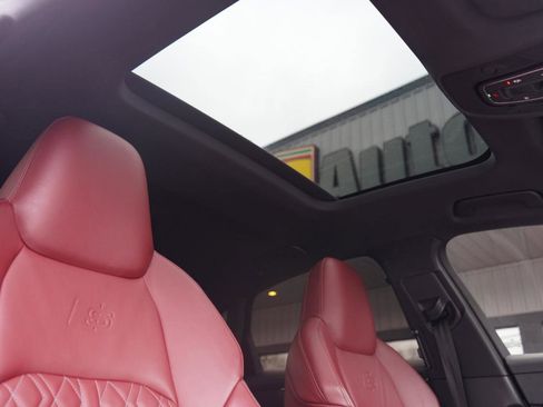 Used 2021 Audi S6 Premium Plus w/ S Sport Package image 70