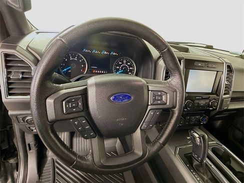 Used 2015 Ford F150 XLT w/ Equipment Group 302A Luxury image 5