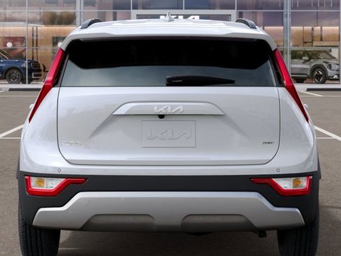 New 2025 Kia Niro EX w/ EX Cold Weather Package image 13