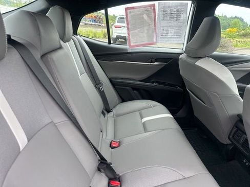 Used 2025 Toyota Camry SE FWD image 14