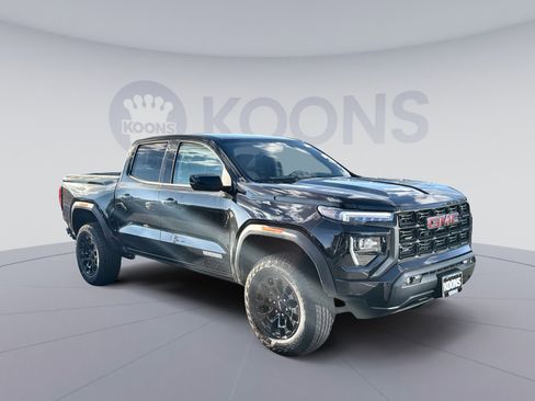 New 2026 GMC Canyon Elevation w/ Convenience Package image 10