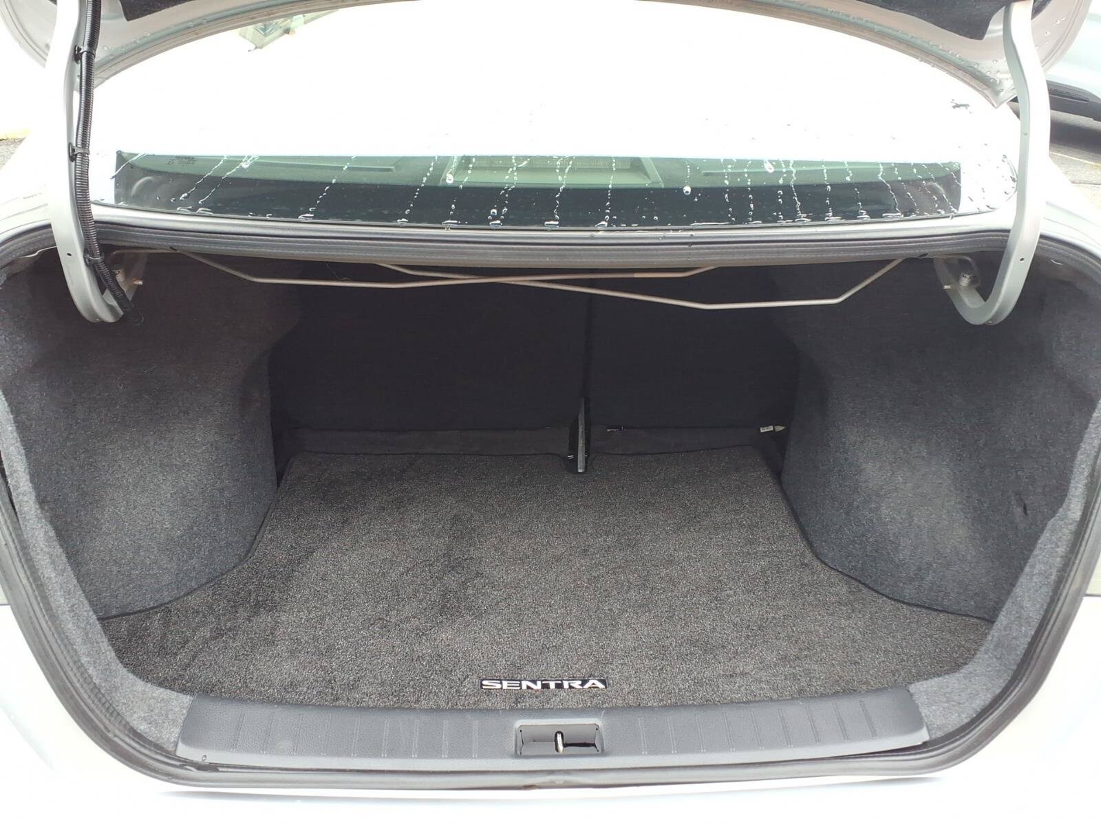 Used 2019 Nissan Sentra SV FWD image 22