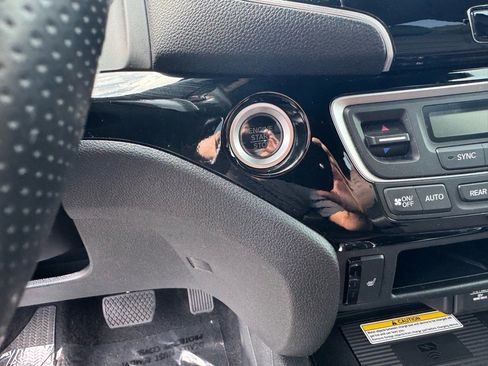 Used 2022 Honda Ridgeline Black Edition image 30