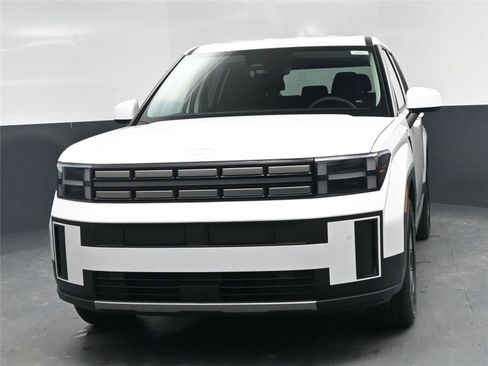 New 2026 Hyundai Santa Fe SE image 13