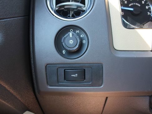 Used 2012 Ford F150 XLT w/ XTR Pkg image 17