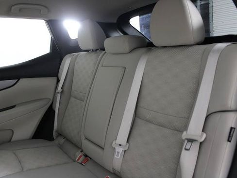 Certified 2022 Nissan Rogue Sport SV FWD image 20