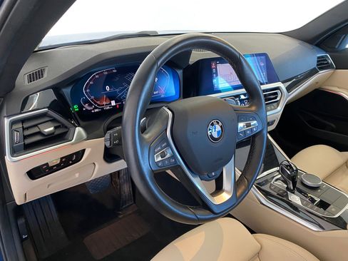 Used 2021 BMW 330i xDrive Sedan w/ Premium Package image 4