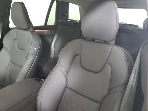 Used 2025 Volvo XC90 B6 Plus w/ Protection Package Premier AWD/4WD image 23