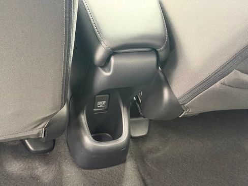 Certified 2022 Honda HR-V EX image 21