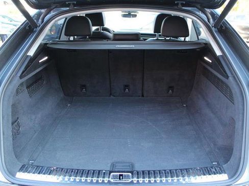 Used 2020 Audi Q8 Prestige w/ Prestige Package image 33