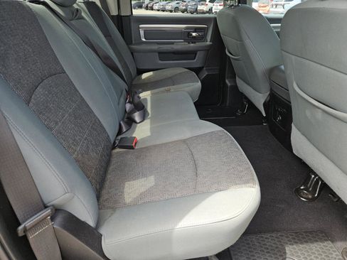 Used 2020 RAM 1500 Classic SLT w/ Luxury Group RWD image 32