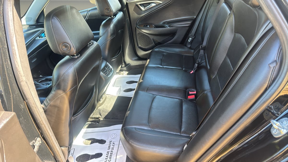 Used 2017 Chevrolet Malibu Premier w/ Premier Sun and Wheel Package FWD image 20
