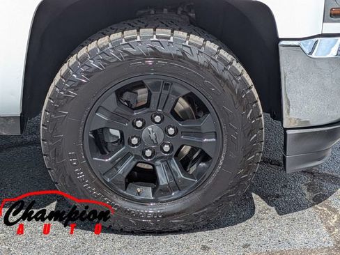 Used 2017 Chevrolet Silverado 1500 LT w/ Trailering Package AWD/4WD image 12