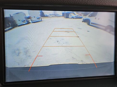 Used 2018 GMC Yukon SLE w/ HD Trailering Package image 26