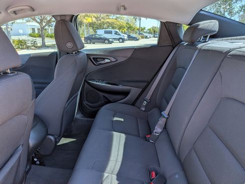 Used 2022 Chevrolet Malibu RS FWD image 13