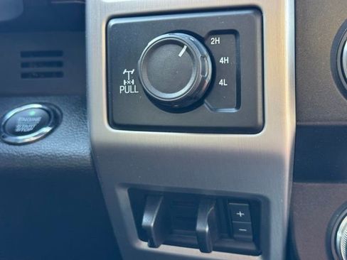 Used 2019 Ford F350 Platinum w/ Platinum Ultimate Package AWD/4WD image 31