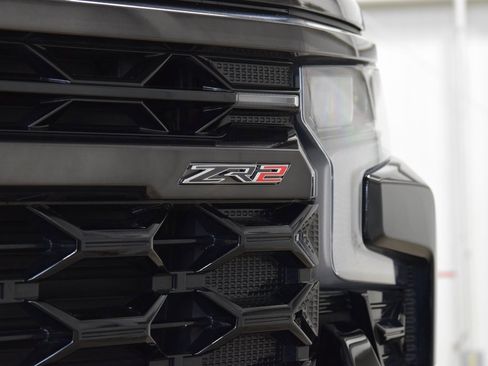 Used 2024 Chevrolet Silverado 1500 ZR2 image 16