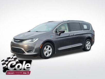Used 2018 Chrysler Pacifica Touring-L