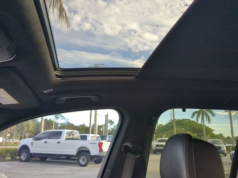 Used 2021 BMW X5 M50i w/ Premium Package image 21