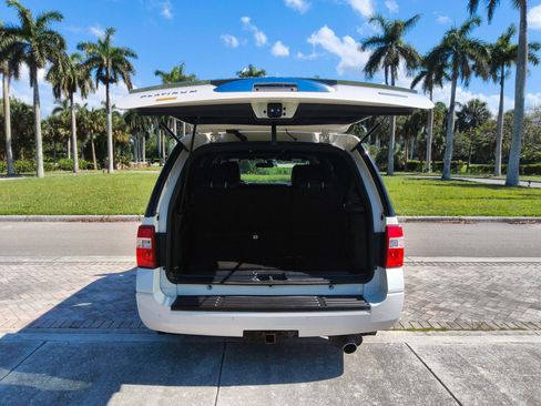 Used 2017 Ford Expedition Platinum RWD image 20