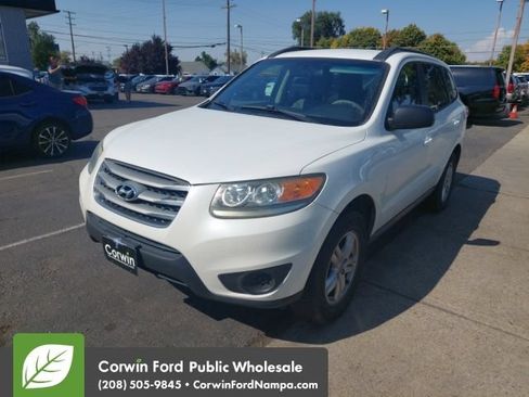 Used 2012 Hyundai Santa Fe GLS AWD/4WD image 2