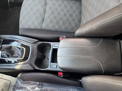 Used 2019 Nissan Rogue Sport SV w/ Technology Package FWD image 35