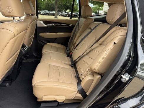 Used 2022 Cadillac XT6 Sport w/ Platinum Package AWD/4WD image 28