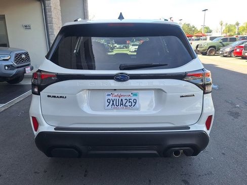 Used 2026 Subaru Forester Touring w/ Touring Package image 6