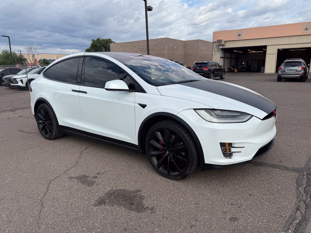 Used 2020 Tesla Model X Long Range AWD/4WD image 3