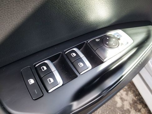 Used 2023 Kia K5 GT-Line image 17