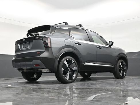 Used 2026 Nissan Kicks SR FWD image 25