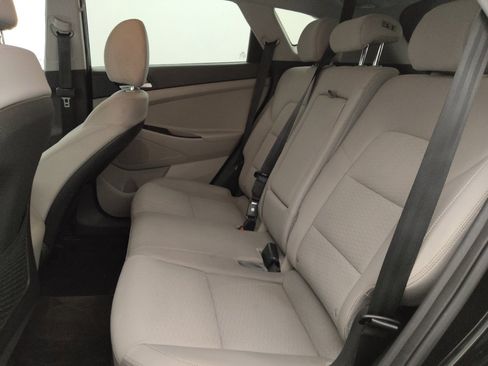 Used 2021 Hyundai Tucson SE w/ Cargo Package FWD image 18
