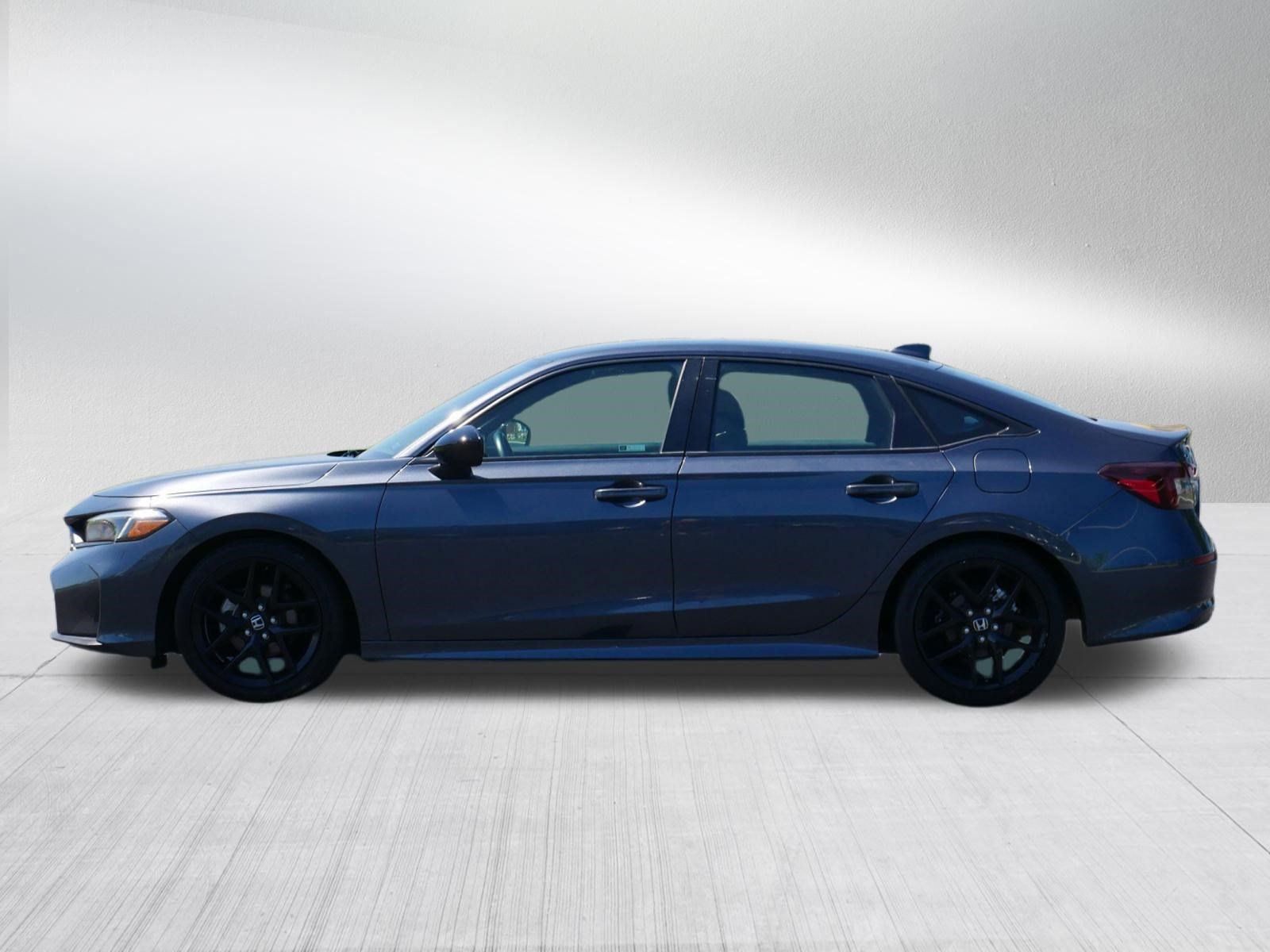 Used 2025 Honda Civic Sport image 3