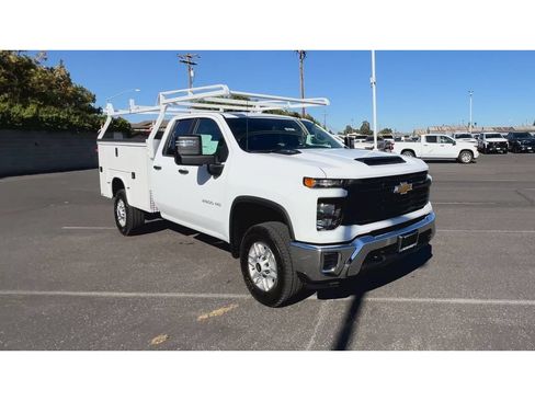 New 2026 Chevrolet Silverado 2500 W/T w/ WT Convenience Package RWD image 3