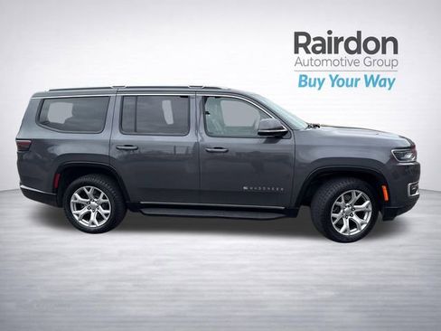 Used 2022 Jeep Wagoneer Series II AWD/4WD image 8