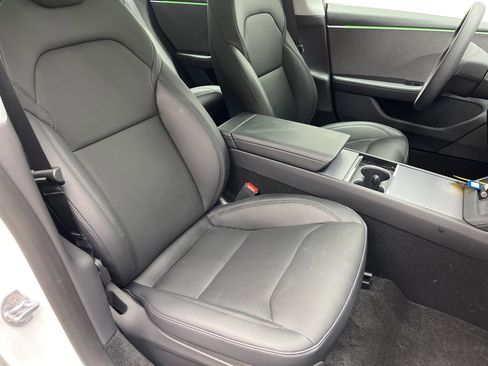 Used 2025 Tesla Model 3 Long Range image 18