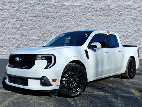 Certified 2025 Ford Maverick Lobo image 3