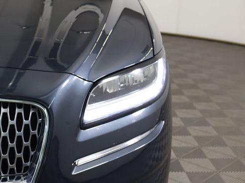 Used 2022 Lincoln Nautilus Reserve image 18