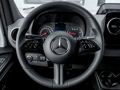 Used 2026 Mercedes-Benz Sprinter 2500 image 14