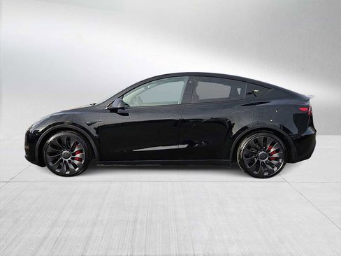 Used 2022 Tesla Model Y Performance image 5