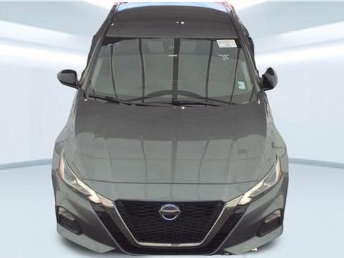 Used 2022 Nissan Altima 2.5 SR FWD image 6